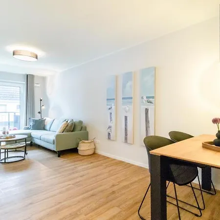 Meerglueck Mit Balkon Und Sauna - 300 M Vom Entfernt Apartment Kellenhusen